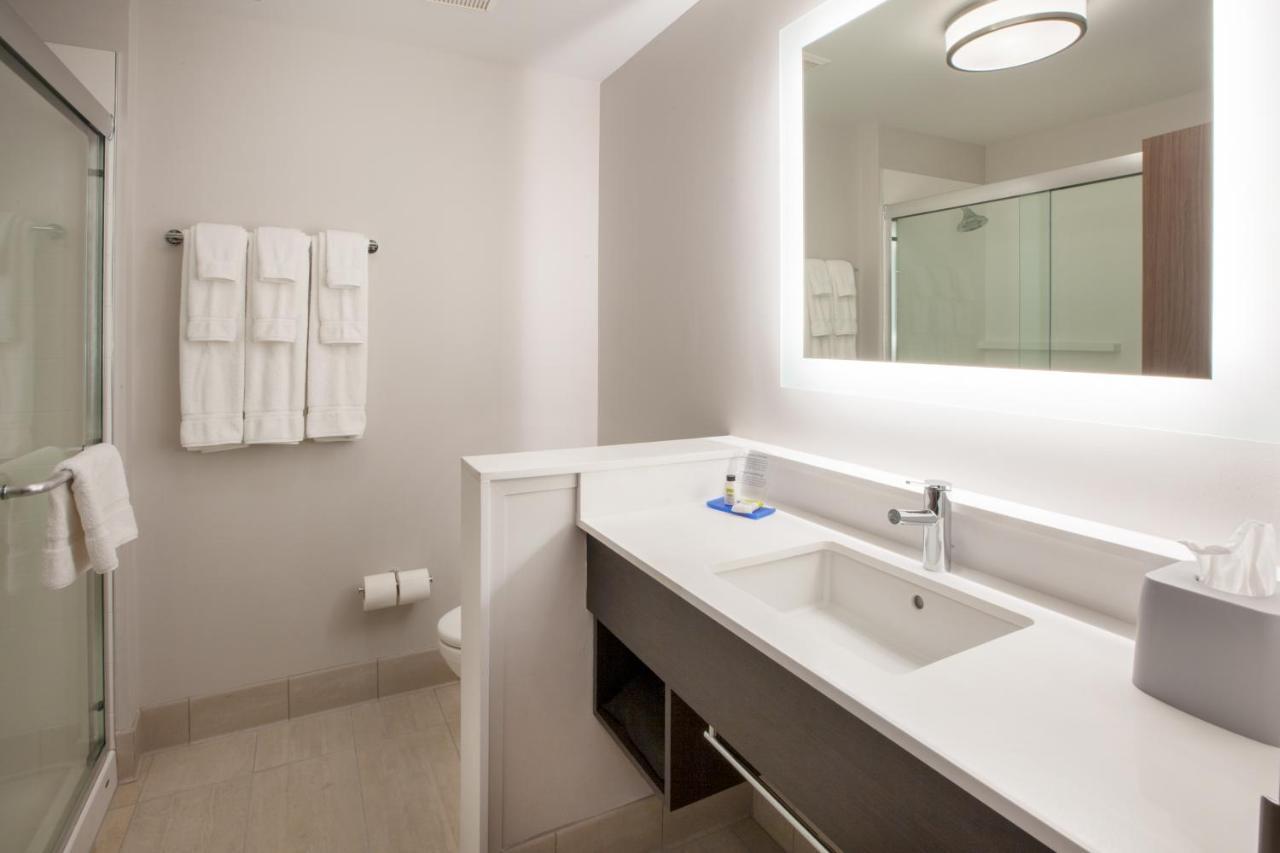 Holiday Inn Express & Suites - Brighton By Ihg Dış mekan fotoğraf