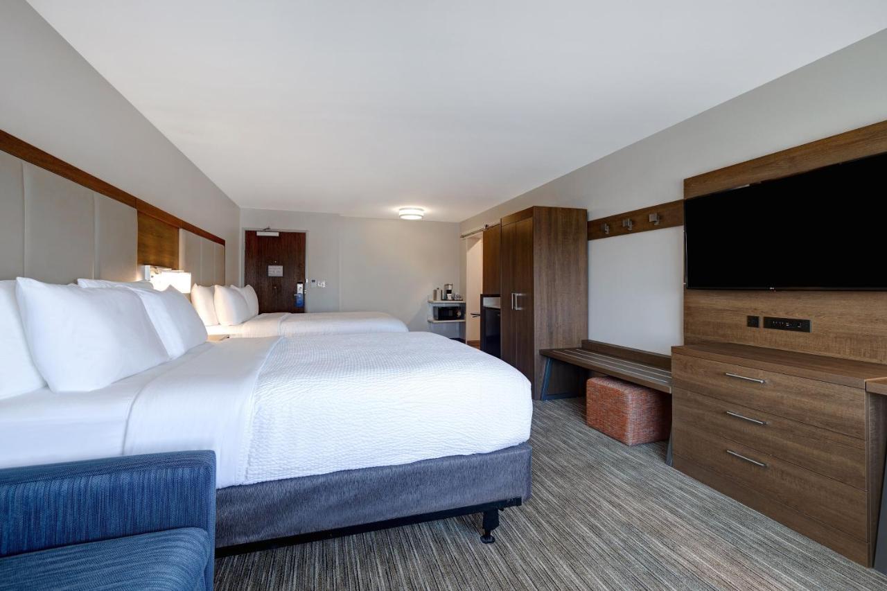 Holiday Inn Express & Suites - Brighton By Ihg Dış mekan fotoğraf