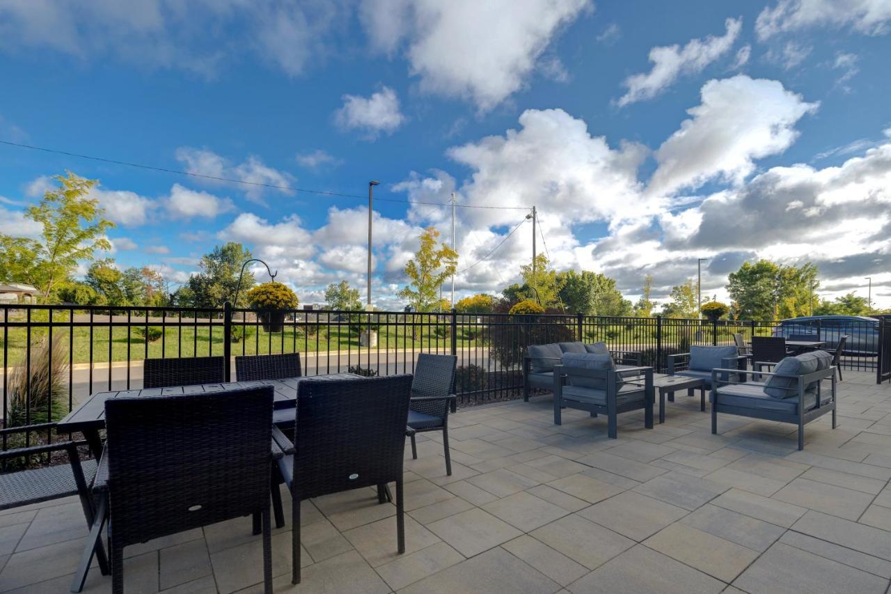 Holiday Inn Express & Suites - Brighton By Ihg Dış mekan fotoğraf