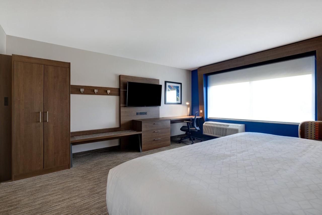 Holiday Inn Express & Suites - Brighton By Ihg Dış mekan fotoğraf