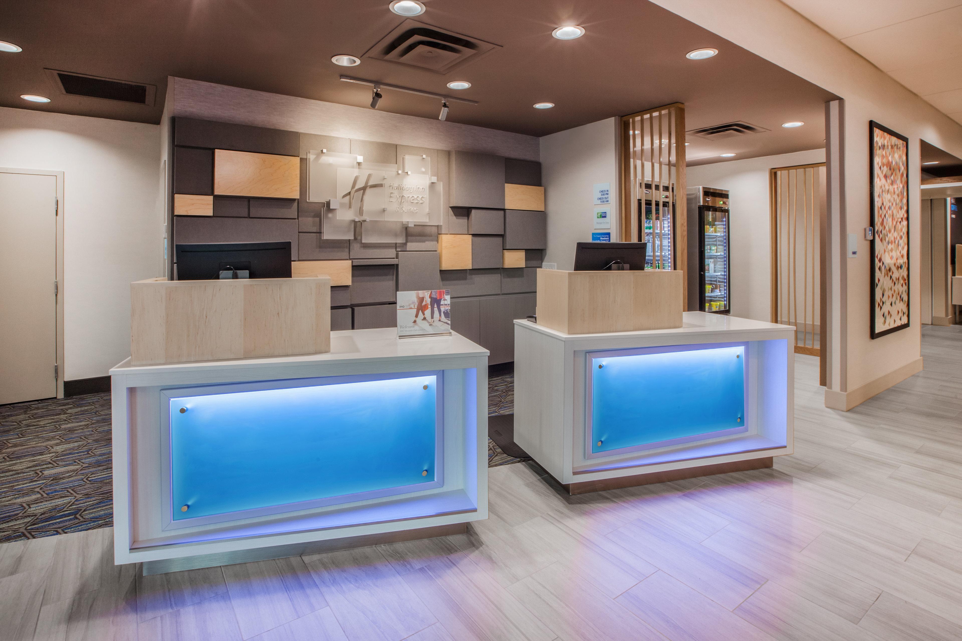 Holiday Inn Express & Suites - Brighton By Ihg Dış mekan fotoğraf